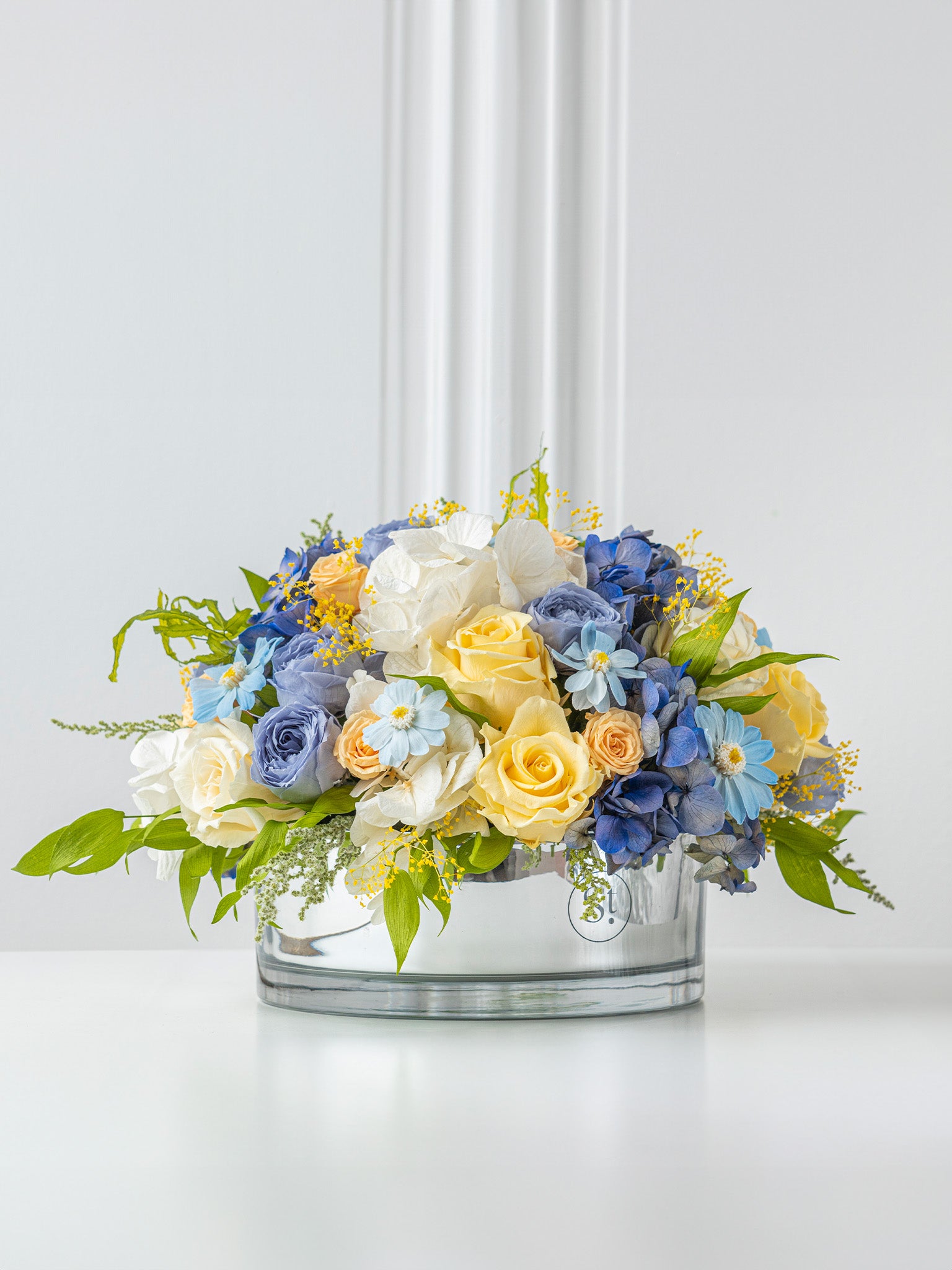 Evening Dive - Preserved Flower Arrangement - STILLA